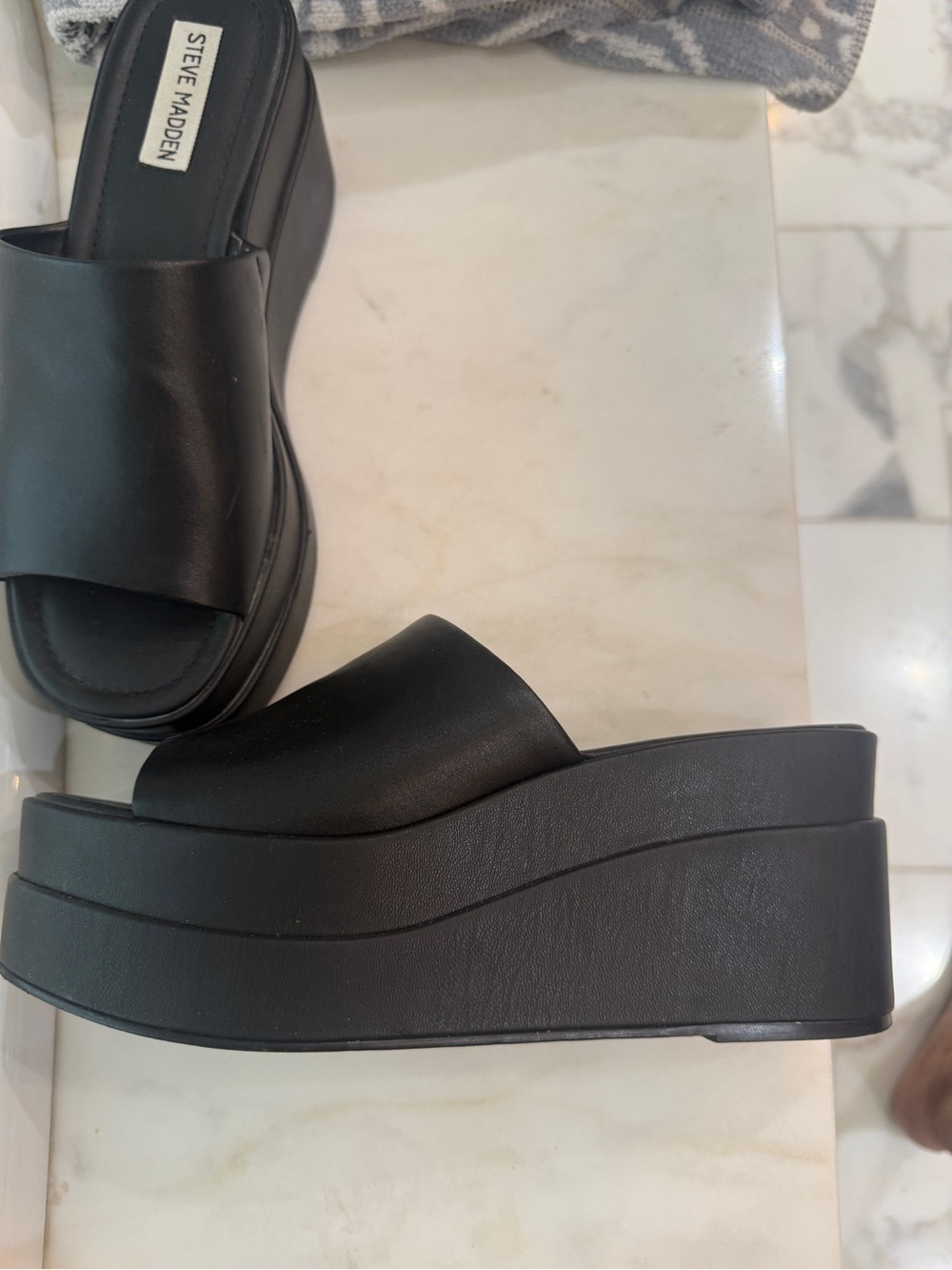 Steve Madden Black Chunky Platform Slide Sandals - Picture 3 of 5